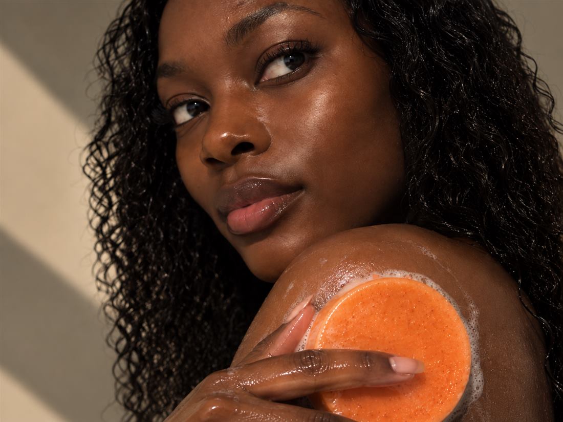 Le Glow Bar Skiva utilisé sur le corps